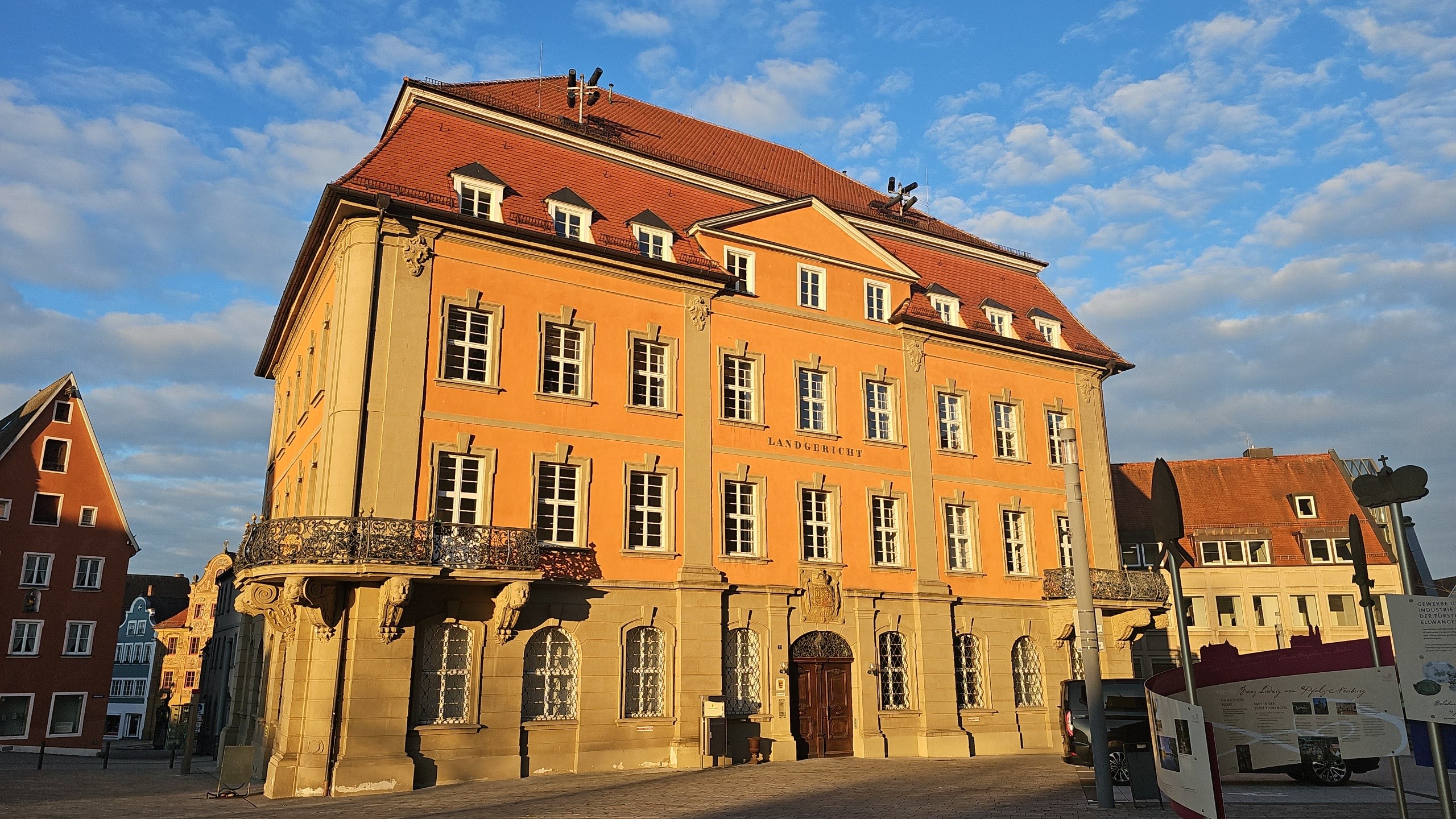 Bild des Landgerichtsgebäudes Marktplatz 7
